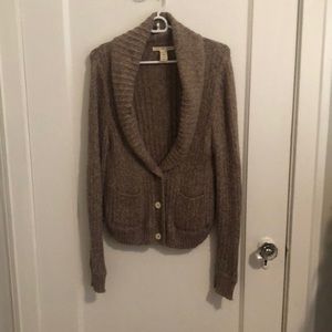 Cardigan sweater
